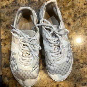 Nfinity vengeance size 5.5 cheer shoes